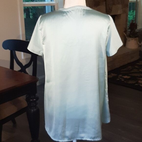 Light Blue Hi Low Silky Back Vee Neck Blouse - Picture 4 of 6